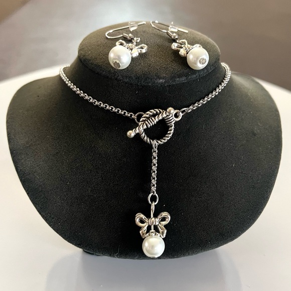 Handmade set . Y shape necklace hair bow and pearls + matching earrings . - Picture 2 of 11